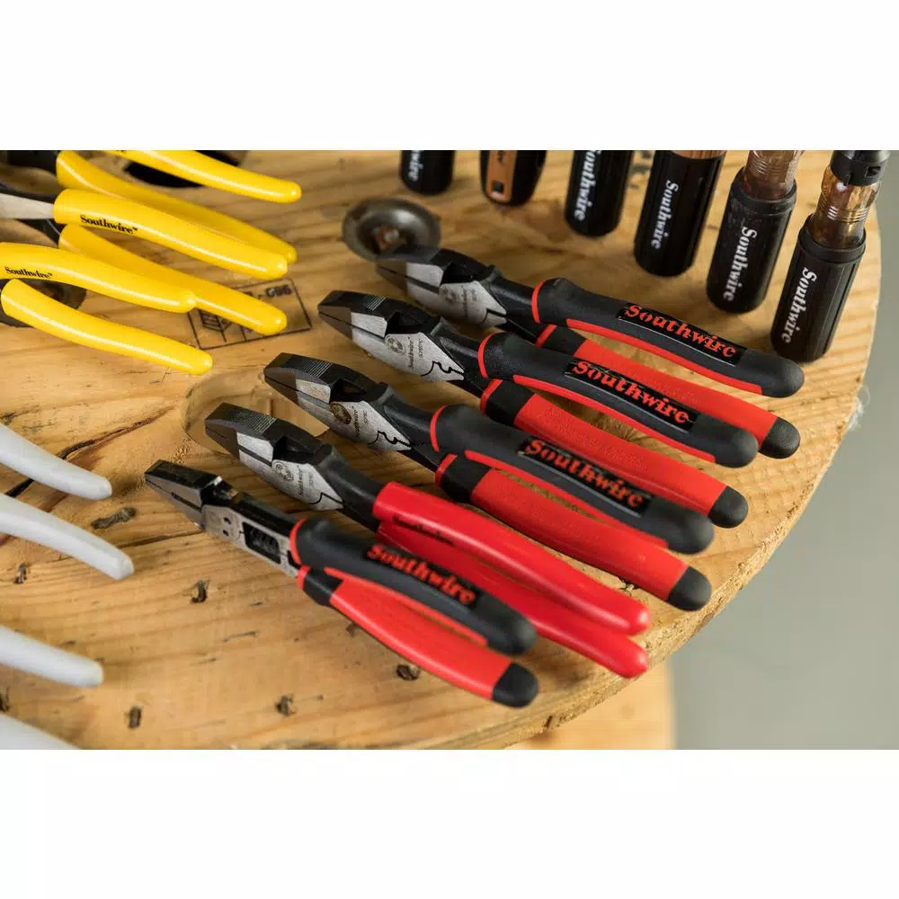 Flash Sale π Southwire 9 In. Hi-Leverage Side Cutting Pliers With Crimp-Tape Puller π - Image 4
